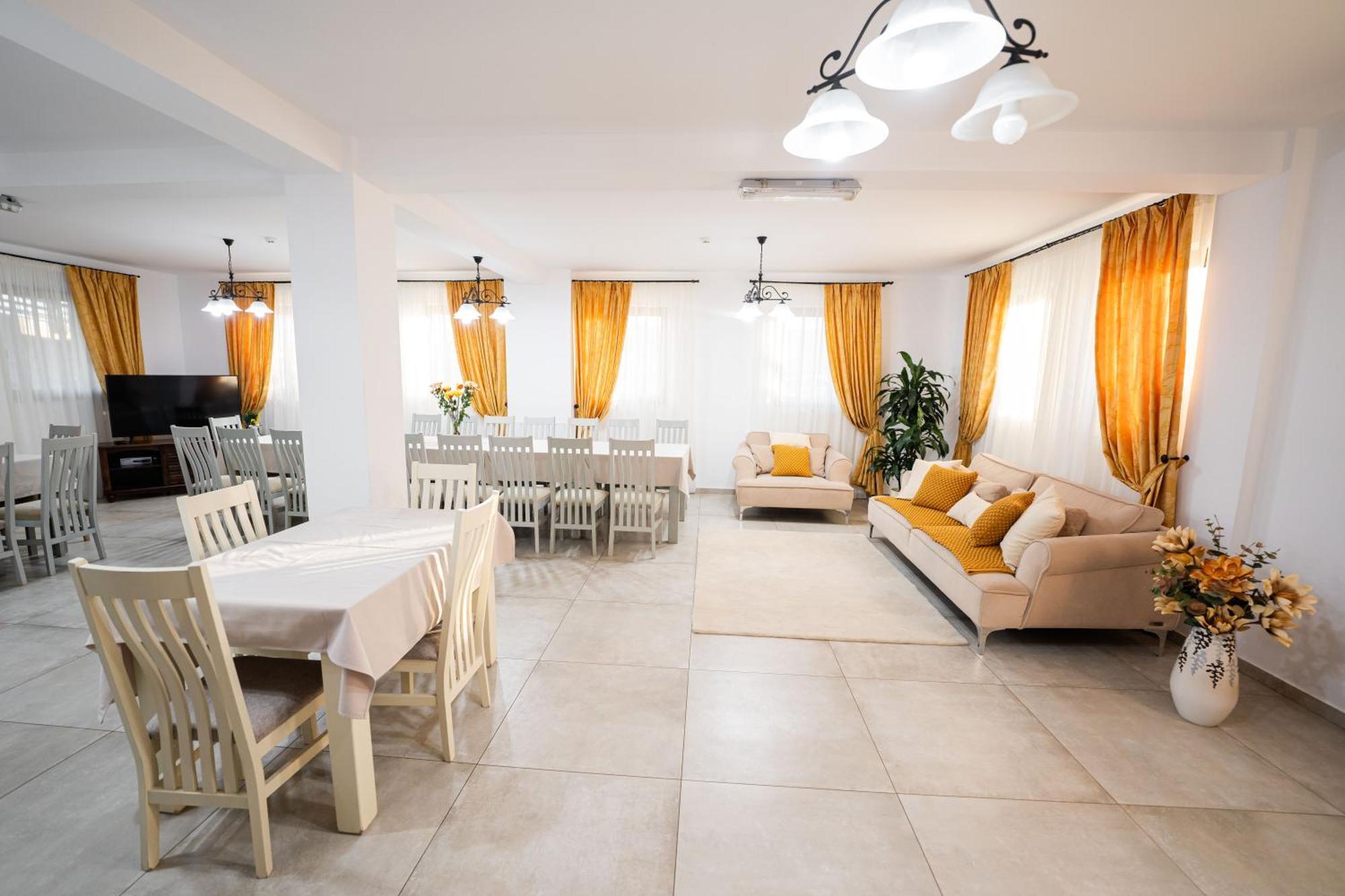 Отель Casa Andra Siret Экстерьер фото